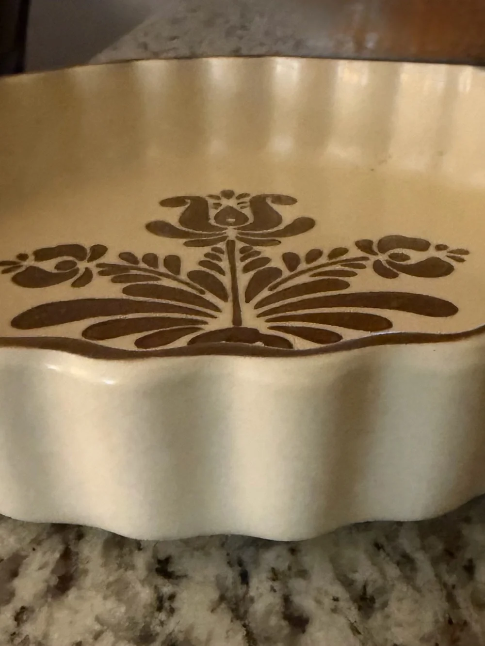 Pfaltzgraff Village Brown Floral 9” Quiche Dish Scalloped Stoneware USA
